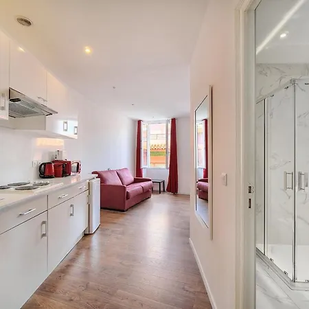 Apartment 2 Pieces Centre De - A1b209 *